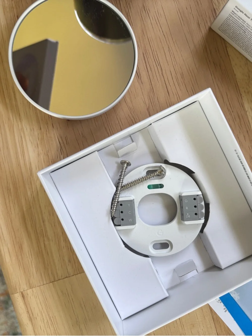 Google Nest Thermostat - White and Silver Accent